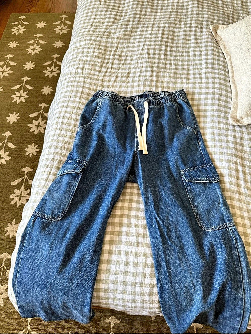 Gap High Rise Wide Leg Denim Cargo Pants Girls Medium Blue (hemmed to Petite)